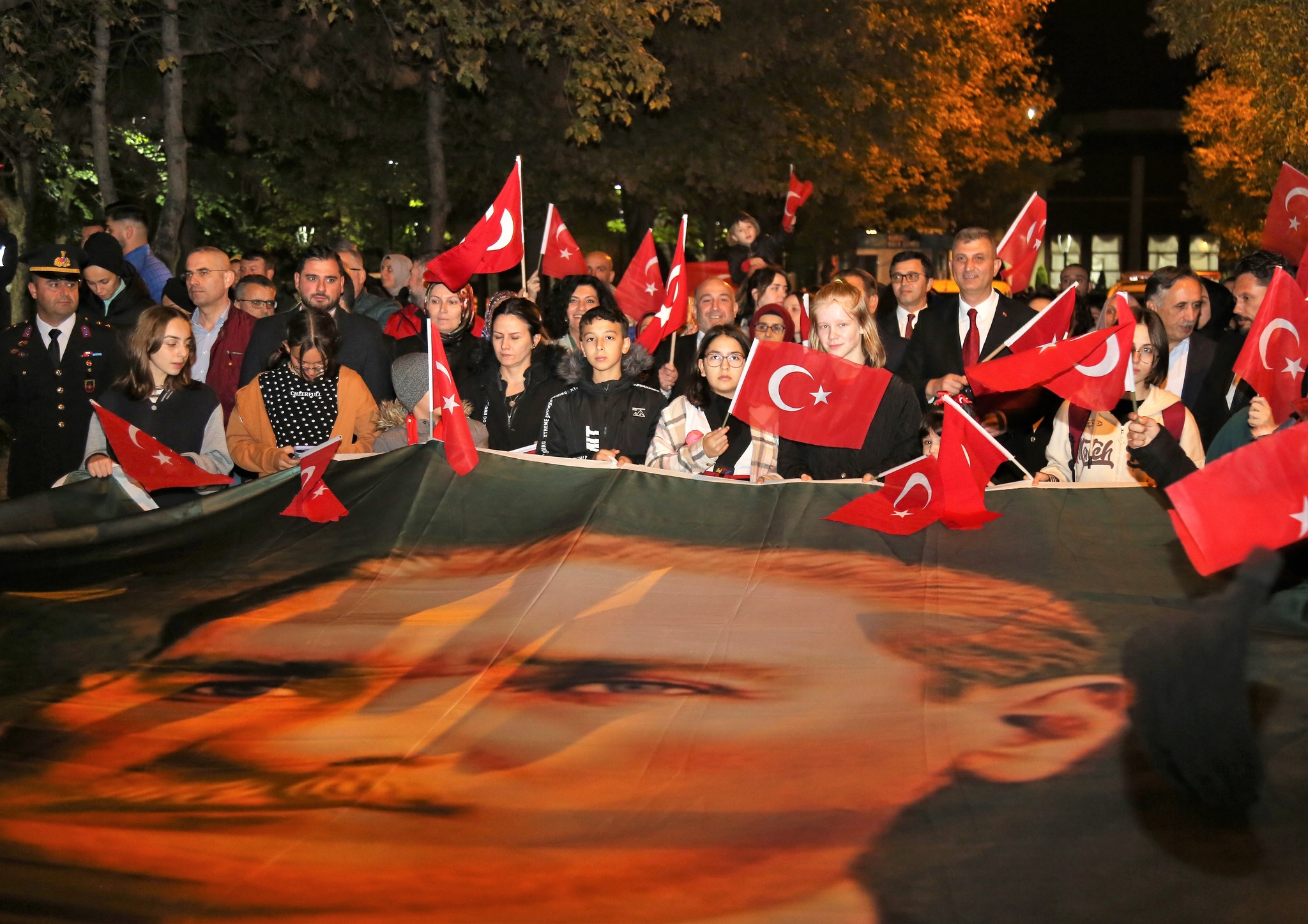 GLCKTE CUMHURYET COKUSU MUHTEEMD