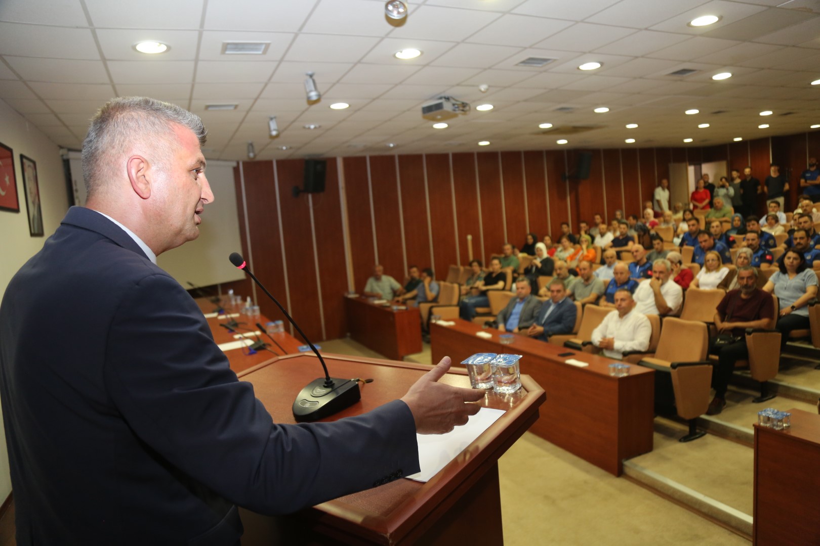 BAKAN SEZER PERSONEL LE BAYRAMLATI
