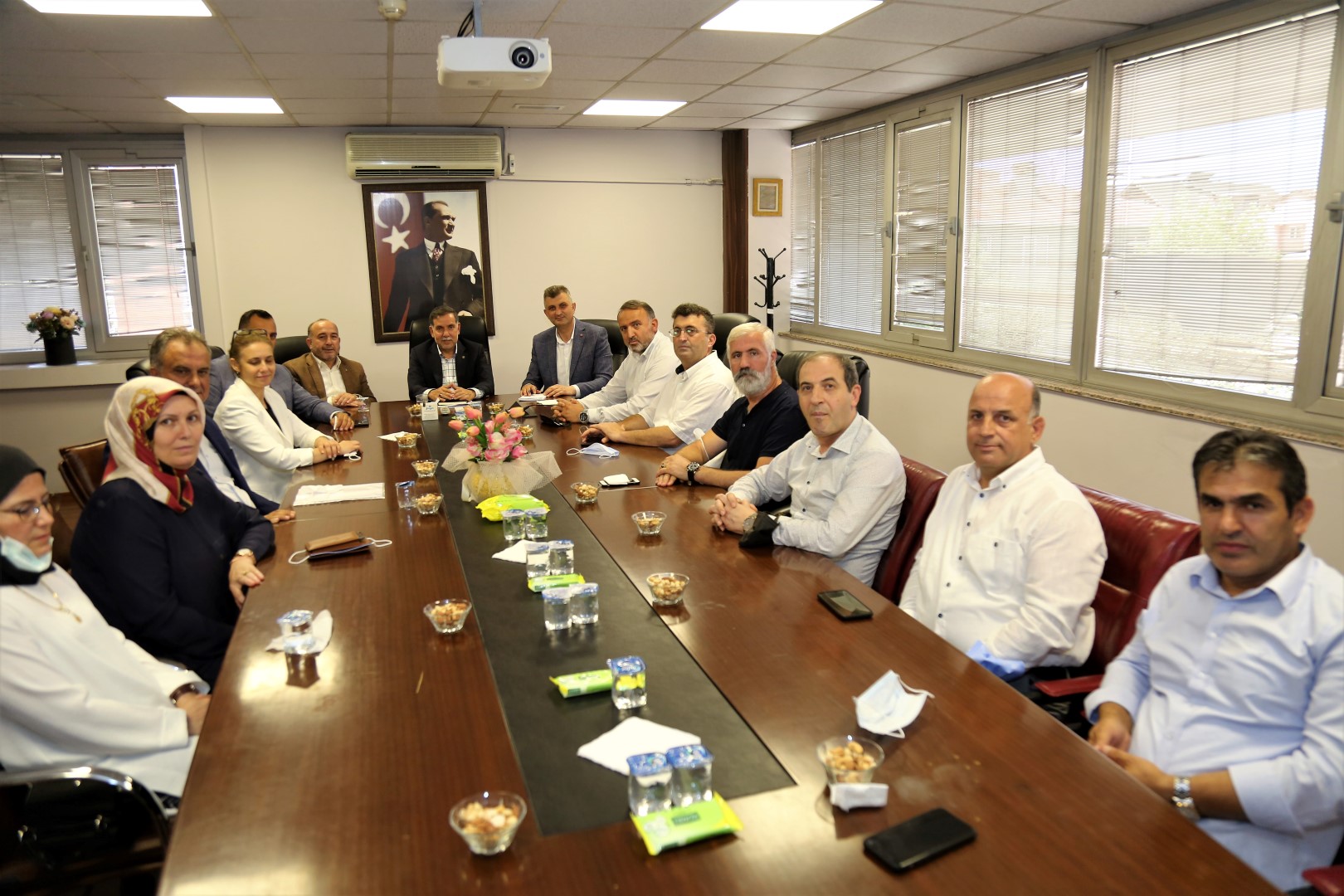 YEREL YNETMLER BAKAN YARDIMCISI AHMET ZENBLC, BAKAN SEZER ZYARET ETT