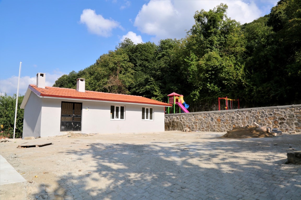 SOFULAR MAHALLESݴNEK HARAP DURUMDAK ESK KY OKULU TAMAMEN YENLEND
