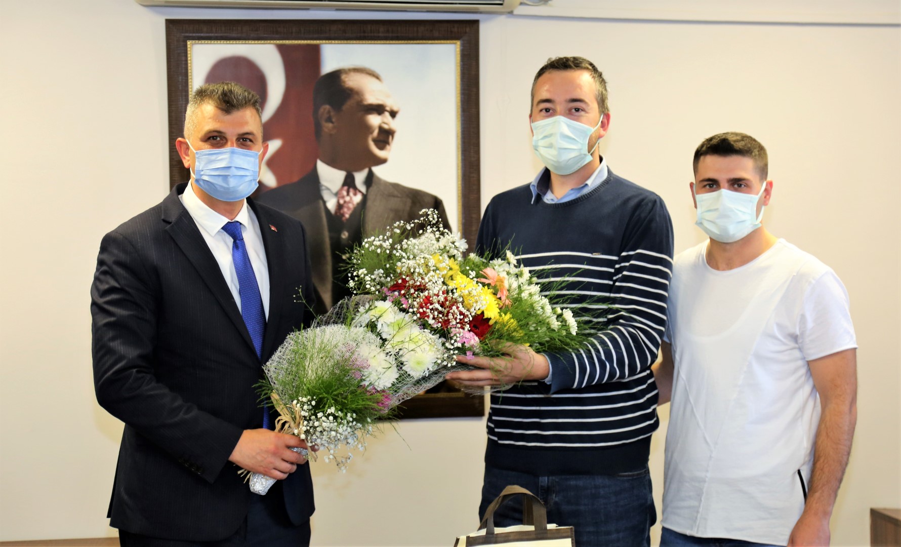 BAKAN SEZER POLS OLMAYA HAK KAZANAN GENLERE STN BAARILAR DLED