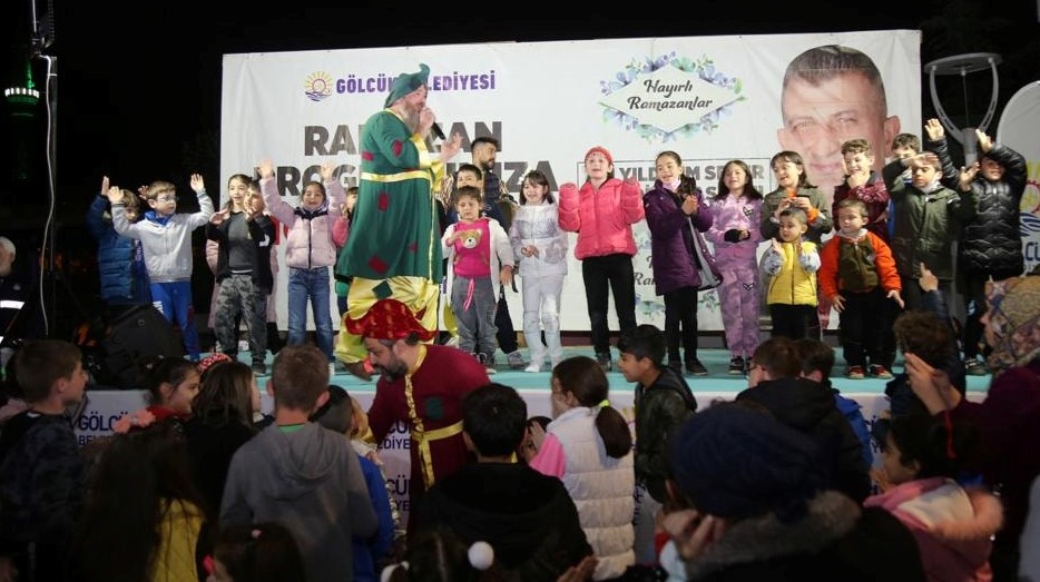 İHSANİYE´DE ÇOCUKLAR GELENEKSEL RAMAZAN COŞKUSU YAŞADI