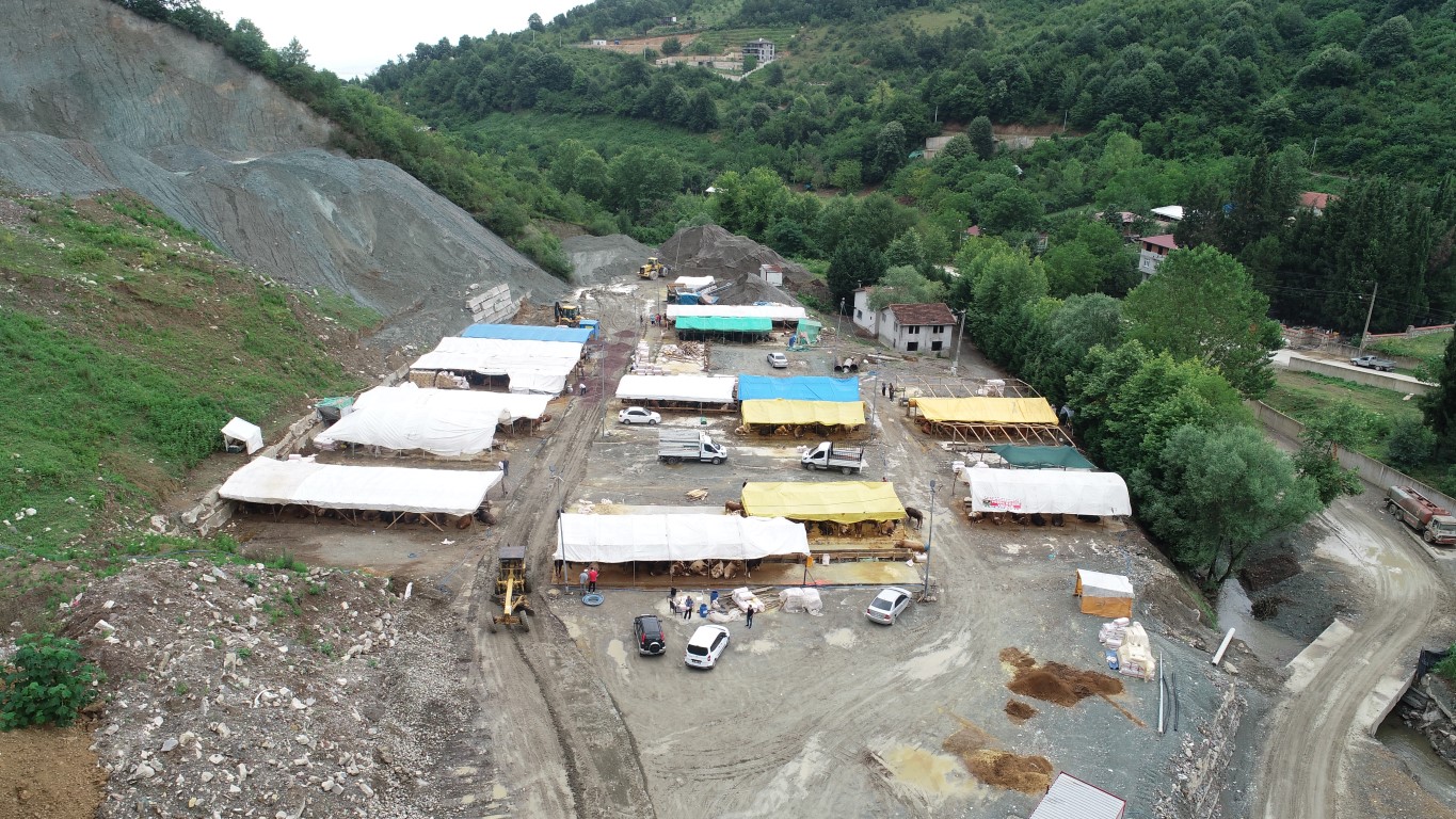 Kurban Pazar Selimiye Eski Ta Ocaklar Mevkiinde Kuruldu